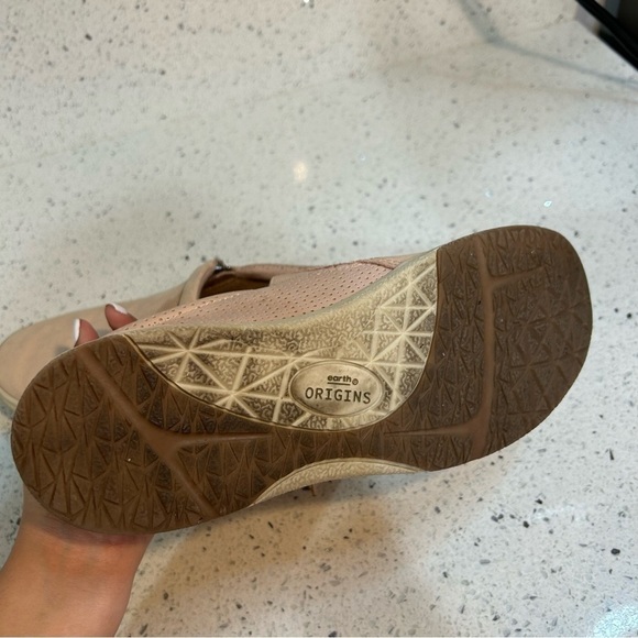 Earth Origins Elsie Pink Leather Slip On Casual Sneaker - Picture 6 of 11